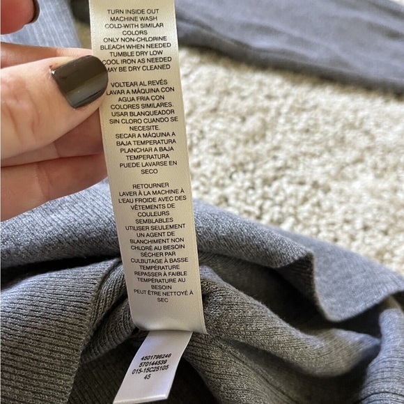 Chicos Women’s Gray Turtleneck Long Sleeve Size 2 Large Rayon Stretch - Picture 8 of 10